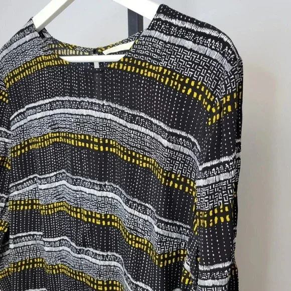 H&M Top - Picture 2 of 5